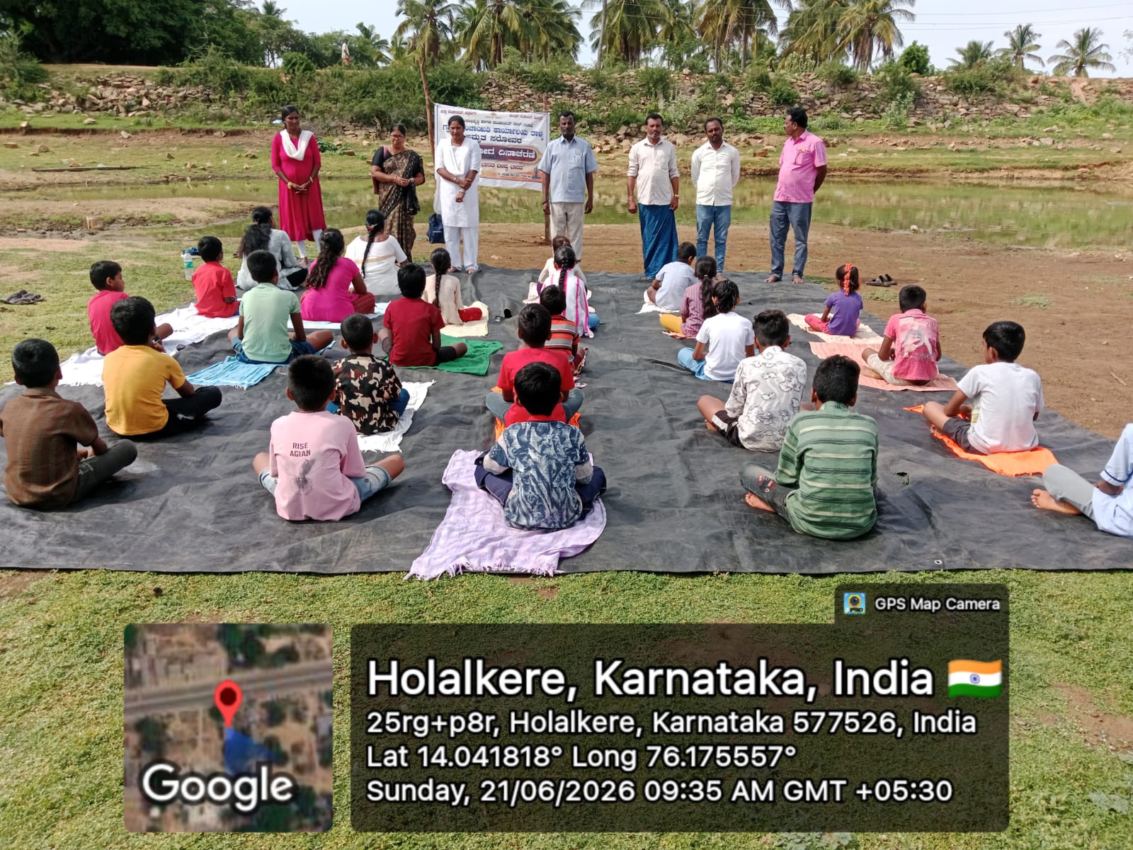 ಅಮೃತ್ ಸರೋವರ ದಂಡೆಯ ಮೇಲೆ ವಿಶ್ವ ಯೋಗ ದಿನಾಚರಣೆ image