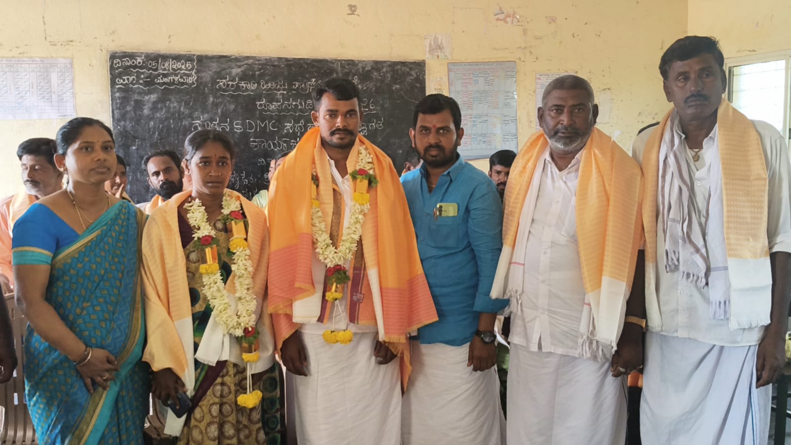 ರೂಪನ ಗುಡಿ ಸರ್ಕಾರಿ ಶಾಲೆಯ ಎಸ್ ಡಿ ಎಂ ಸಿ ಅಧ್ಯಕ್ಷರಾಗಿ ರಾಮಾಂಜನಿ, ಉಪಾಧ್ಯಕ್ಷರಾಗಿ ಲಕ್ಷ್ಮಿ ಆಯ್ಕೆ image