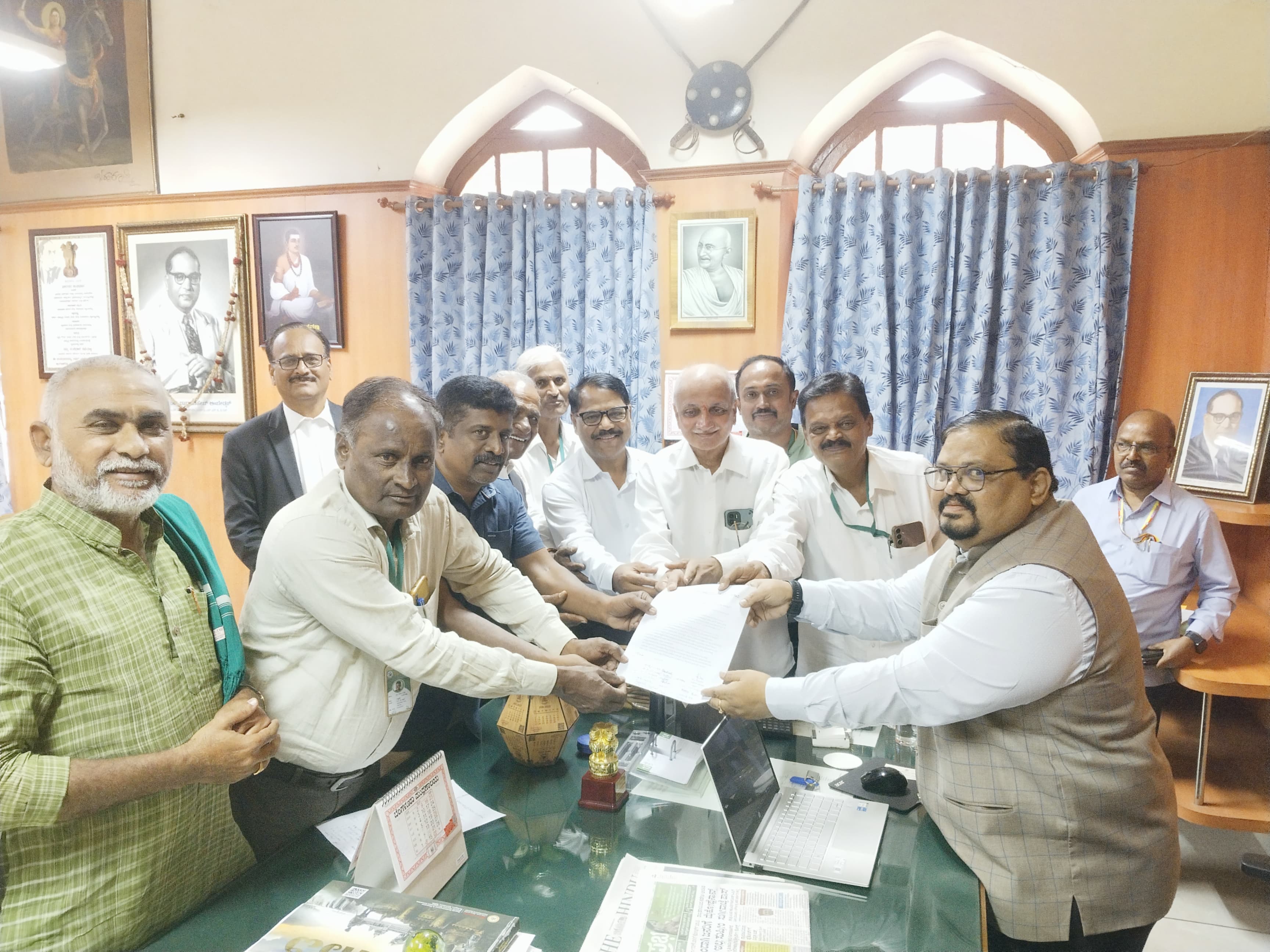 ಭೀಮಗಡ ಅಭಯಾರಣ್ಯದಲ್ಲಿ ಸಫಾರಿ ಯೋಜನೆ ಕೈಬಿಡಲು ಒತ್ತಾಯ image